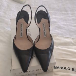 Manolo Blahnik Carolyne Calfskin Kitten Heel Slingback Heels EURO Size 39.5